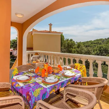 Villa Carmen Galdana By *
